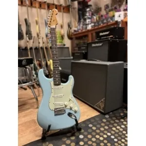 Fender Limited Edition Vintera II Road Worn 60 Stratocaster